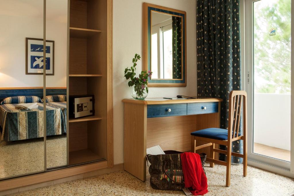 Opcion Roulette De Paya Hotels Es Pujols Szoba fotó