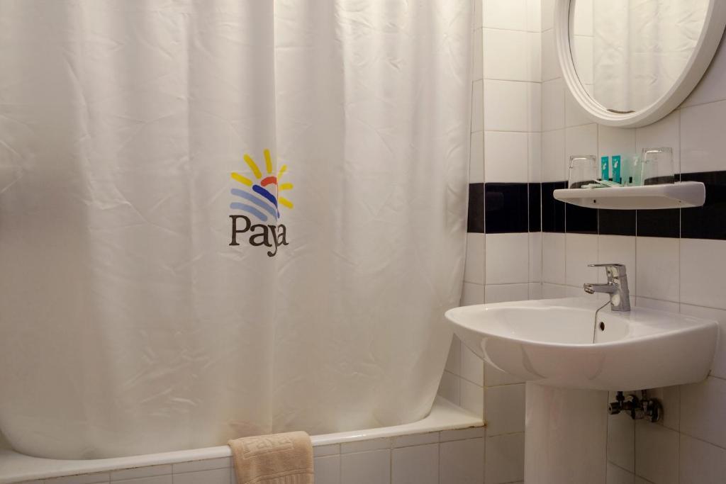 Opcion Roulette De Paya Hotels Es Pujols Szoba fotó